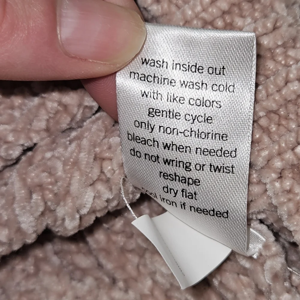 Relaxed Fit Pink Sweater - Picture 6 of 8
